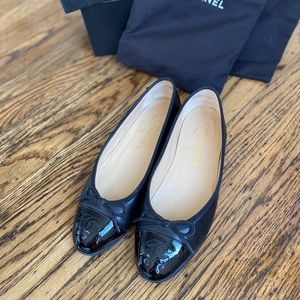 Chanel black ballerina flats size 37